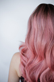 Хвиляста довга рожева перука колорування (1261-2) Зображення
